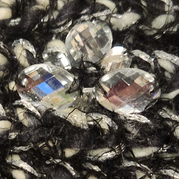 NWT Betsey Johnson Earwarmer - Picture 3 of 4